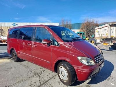Usado Mercedes Viano 150 CV (110 kW) 2005 Granate Monovolumen