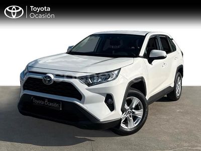 Blanco Usado 2021 Toyota RAV4 Hybrid Business Edition SUV | 25.990 € (Precio justo)