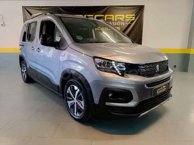 Usado Peugeot Rifter Allure 100 CV (73 kW) 2023 Gris / plata Monovolumen