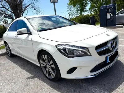 Usado Mercedes CLA200 136 CV (100 kW) 2018 Blanco Berlina