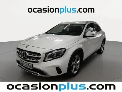 Begagnad Mercedes GLA200 136 HK (100 kW) 2018 Vit SUV