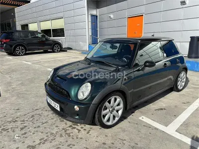 Usado Mini Cooper S 163 HP (119 kW) 2004 Verde Citadino