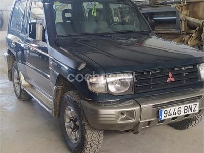 Usado Mitsubishi Montero Sport 99 CV (72 kW) 2001 Verde SUV
