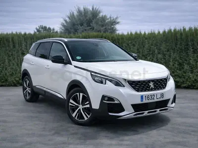 Usado Peugeot 5008 GT-line 130 CV (95 kW) 2020 Blanco SUV