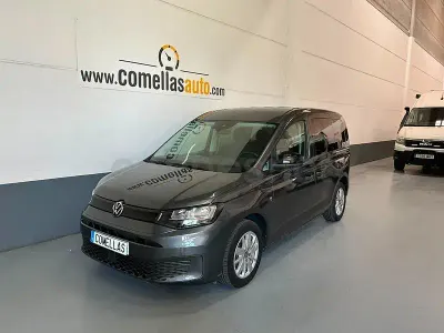 Usado VW Caddy Life 114 CV (83 kW) 2022 Gris / plata Monovolumen