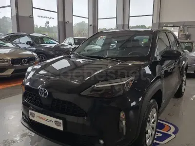 Usado Toyota Yaris Cross Business Edition 116 CV (85 kW) 2023 Negro SUV