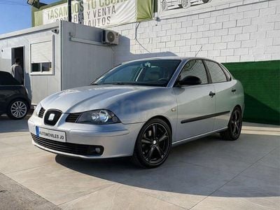 Usado Seat Cordoba Reference 80 CV (58 kW) 2007 Gris / plata Berlina