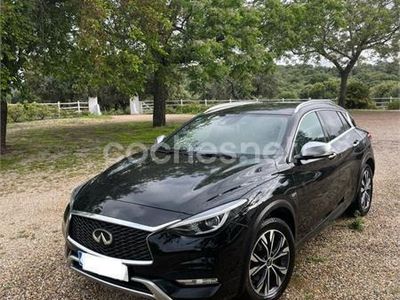 Infiniti QX30