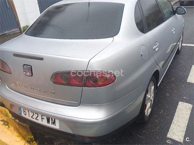 Gris / plata Usado 2007 Seat Cordoba Berlina | 2600 € (Precio justo)
