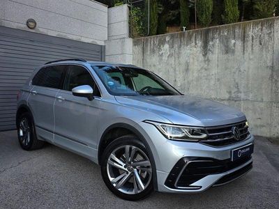 Usado VW Tiguan R-line 245 CV (180 kW) 2023 Gris / plata SUV