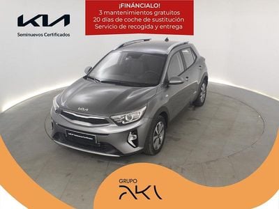 Usado Kia Stonic 100 CV (73 kW) 2025 Gris SUV