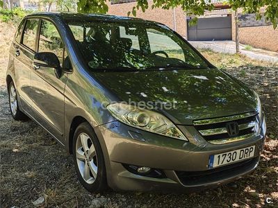 Honda FR-V