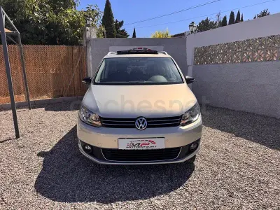 Usado VW Touran Edition 105 CV (77 kW) 2012 Gris / plata Monovolumen