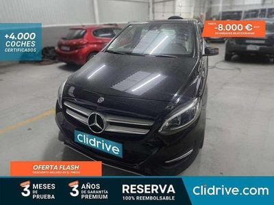Usado Mercedes C320 136 CV (100 kW) 2018 Negro Berlina
