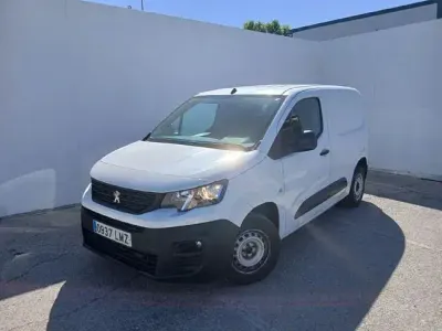 Usado Peugeot Partner 100 CV (73 kW) 2021 Blanco Monovolumen
