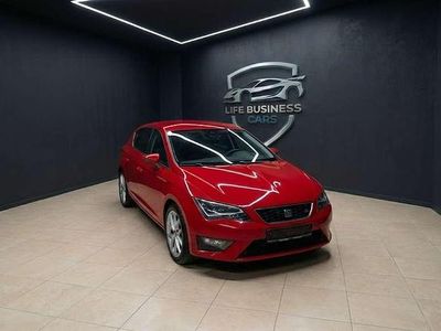 Usado Seat Leon ST FR 184 CV (135 kW) 2013 Rojo Familiar
