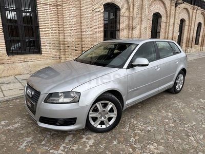 Usado Audi A3 Ambiente 105 CV (77 kW) 2010 Gris Utilitario