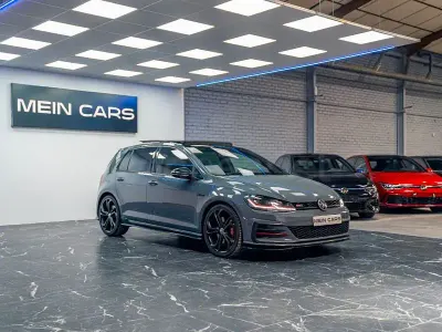 Usado VW Golf VII GTI 290 CV (213 kW) 2019 Gris / plata Berlina