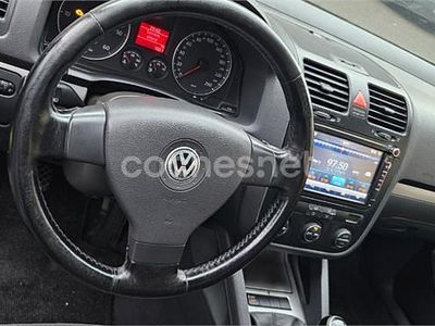 Usado VW Golf IV Highline 130 CV (95 kW) 2004 Negro Familiar