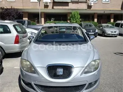 Usado Seat Leon Sport 140 CV (102 kW) 2007 Gris / plata Utilitario