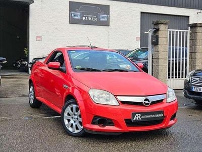 Rojo Usado 2006 Opel Tigra Enjoy Coupe | 3599 €