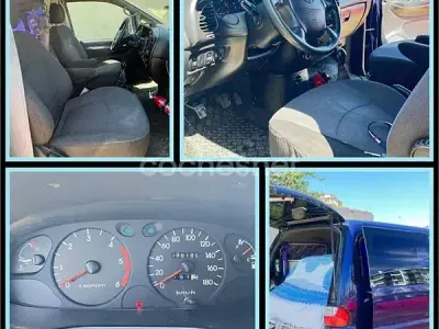Usado Hyundai H-1 140 CV (102 kW) 2004 Azul Monovolumen