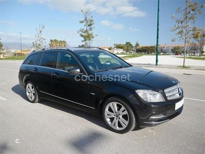 Usado Mercedes C200 Avantgarde 136 CV (100 kW) 2011 Negro Familiar