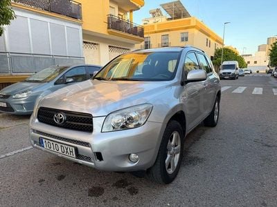 Usado Toyota RAV4 Sol 136 CV (100 kW) 2006 Gris / plata SUV