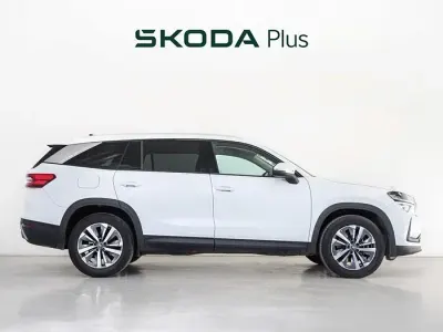 Usado Skoda Kodiaq Selection 150 HP (110 kW) 2025 Branco SUV