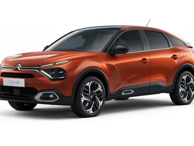 Usado Citroën C4 PureTech 131 CV (96 kW) 2023 Rojo SUV