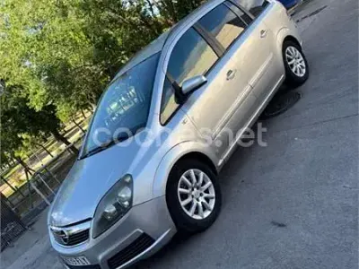 Używany Opel Zafira Cosmo 120 KM (88 kW) 2007 Szary Minivan