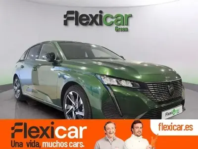 Usado Peugeot 308 Active 130 CV (95 kW) 2024 Verde