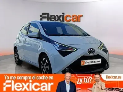Usado Toyota Aygo X-cite 72 CV (52 kW) 2019 Blanco Utilitario