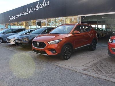 Usado MG ZS Luxury 107 CV (78 kW) 2023 Naranja Berlina
