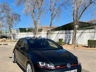 Usado VW Golf VII GTI 230 CV (169 kW) 2016 Negro Berlina