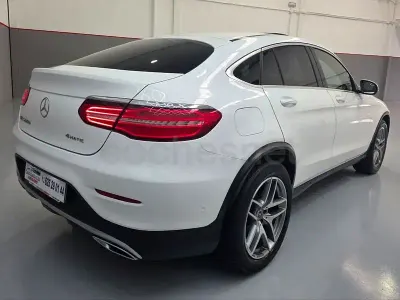 Usado Mercedes GLC220 170 CV (125 kW) 2017 Blanco SUV