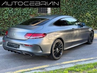 Usado Mercedes C300 258 CV (189 kW) 2018 Gris / plata Coupe