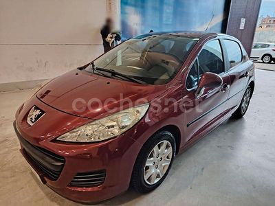 Granate Usado 2009 Peugeot 207 Premium Berlina | 3820 € (Precio justo)