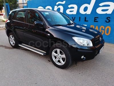 Usado Toyota RAV4 Executive 152 CV (111 kW) 2008 Negro SUV