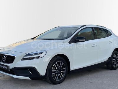 Blanco Usado 2019 Volvo V40 CC Plus Familiar | 21.800 €