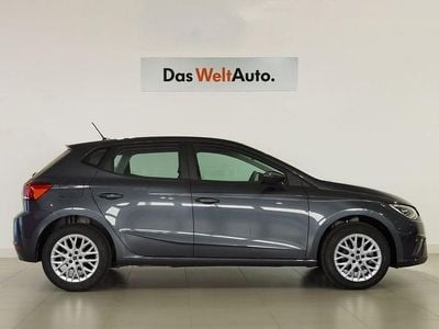 Usado Seat Ibiza 115 CV (84 kW) 2025 Gris Utilitario