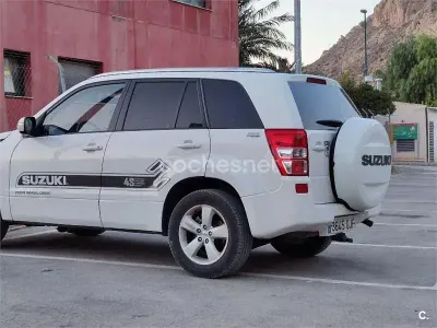Usado Suzuki Grand Vitara 129 CV (94 kW) 2008 Blanco SUV