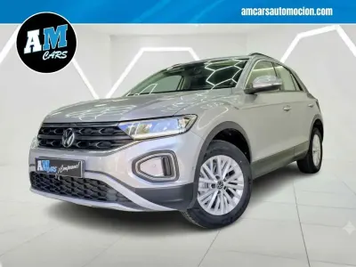 Usado VW T-Roc Life 110 CV (80 kW) 2023 Gris SUV