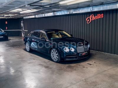 Usado Bentley Flying Spur 625 CV (459 kW) 2014 Azul Berlina