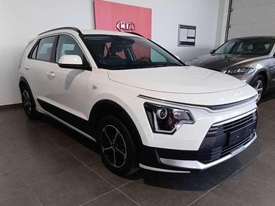 Usado Kia Niro 141 CV (103 kW) 2022 Blanco SUV