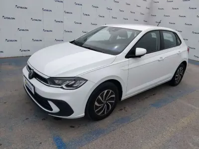 Usado VW Polo Life 95 CV (69 kW) 2023 Blanco Utilitario