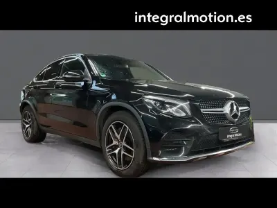 Usado Mercedes GLC250 204 CV (150 kW) 2019 Negro SUV