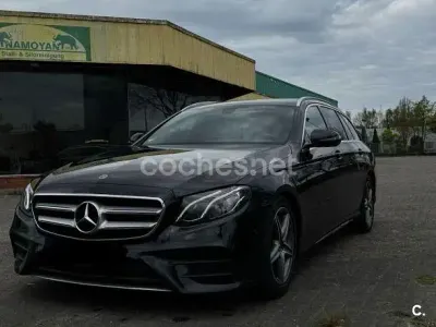 Usado Mercedes E200 150 CV (110 kW) 2019 Negro Familiar