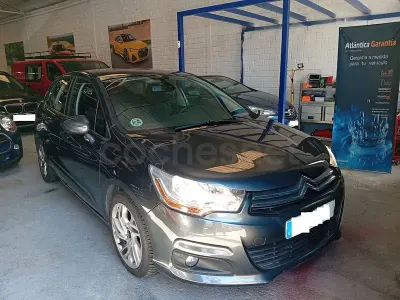 Usado Citroën C4 114 CV (83 kW) 2015 Gris / plata Berlina