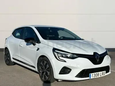 Usado Renault Clio V LIMITED 90 CV (66 kW) 2021 Blanco Berlina